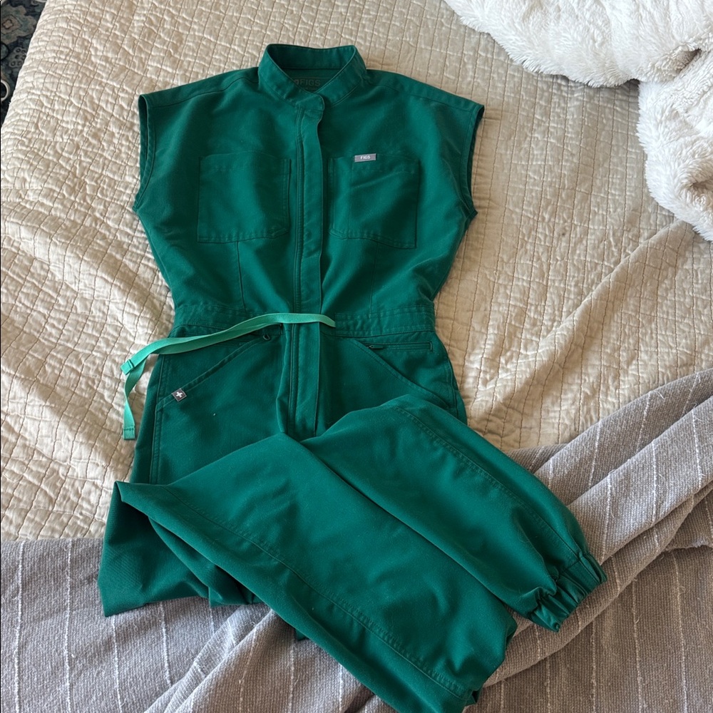 Figs XXS green jumpsuit- like new condition. Worn twice.
